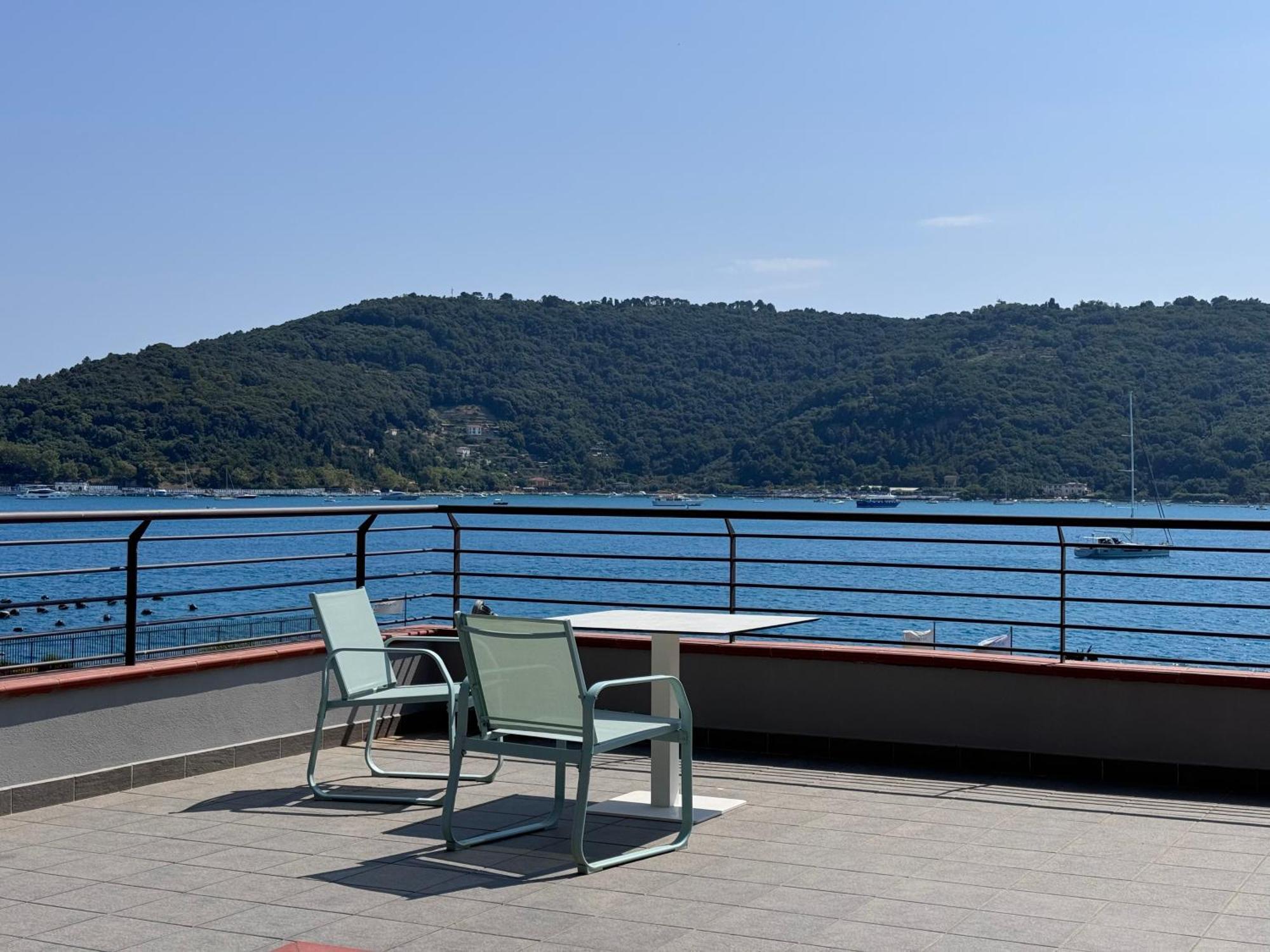 Mirage Rooms & Apartments Porto Venere Luaran gambar
