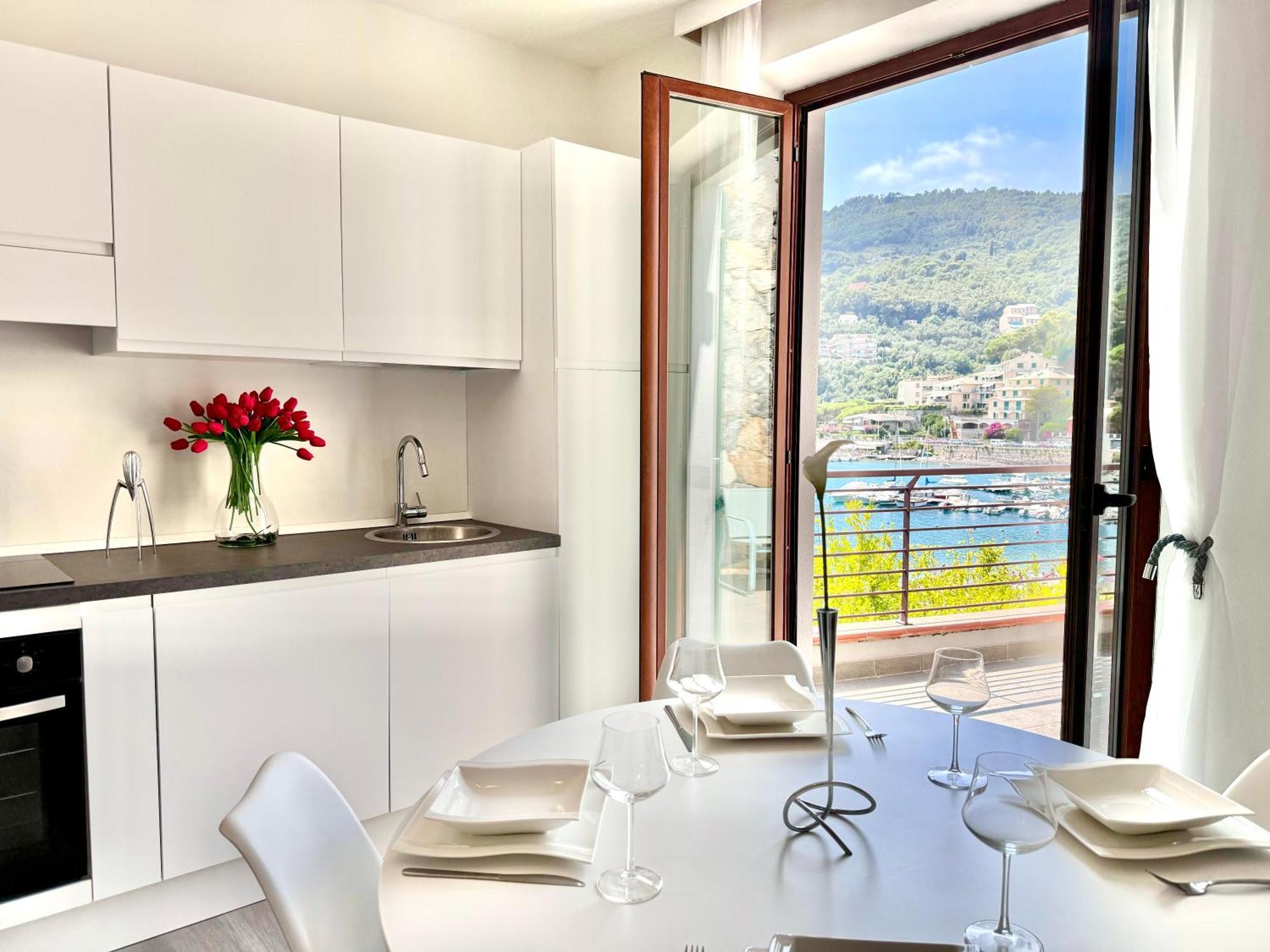 Mirage Rooms & Apartments Porto Venere Luaran gambar
